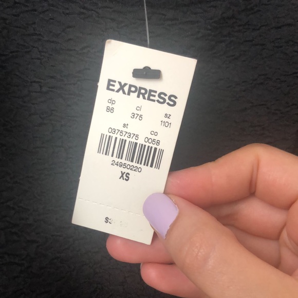 Textured Empire Seam Tank - Picture 5 of 6